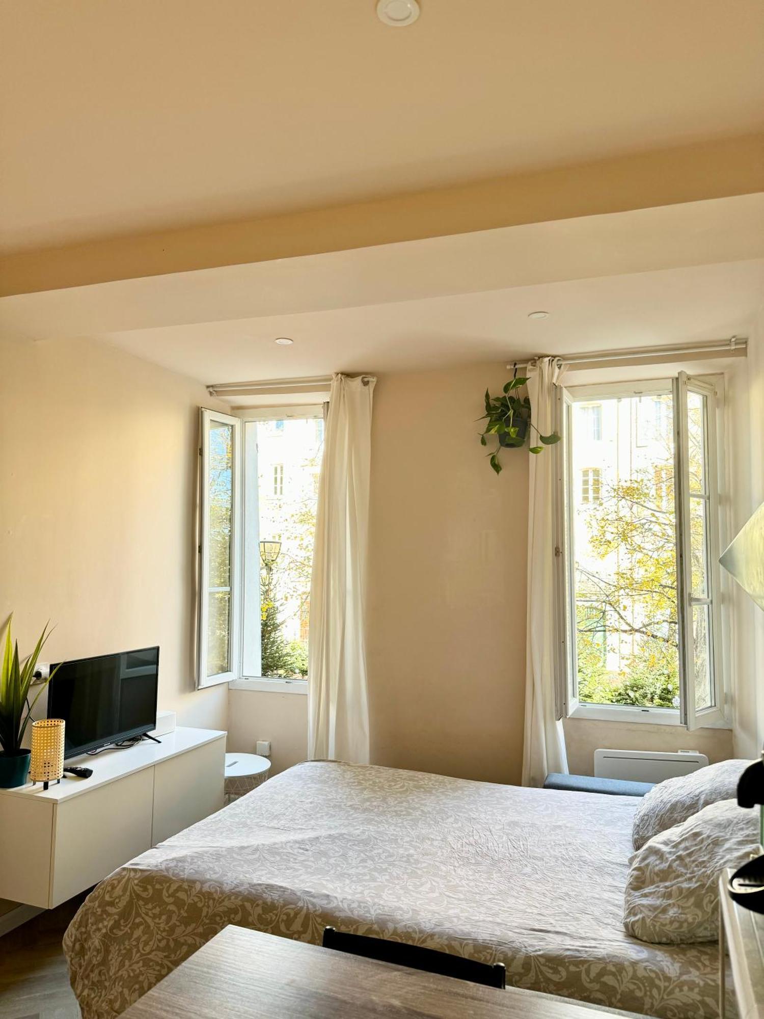 Studio Malibu Central, Lumineux Et Confortable Leilighet Hyères Eksteriør bilde